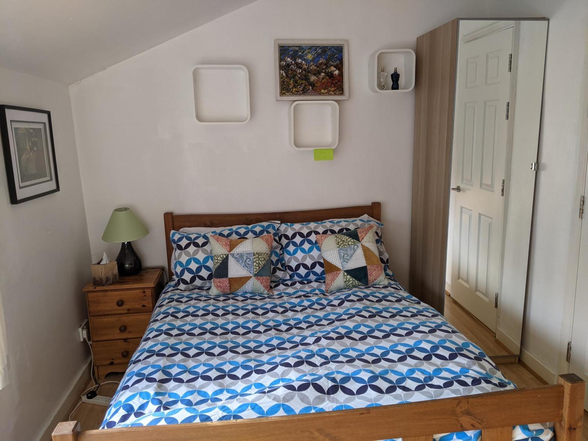 Central And Peaceful Room With Your Own Bathroom Londres Exterior foto